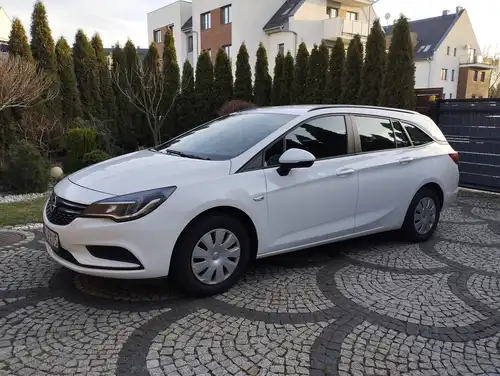 Opel Astra  1.4 benzyna 2018 rok Polski Salon