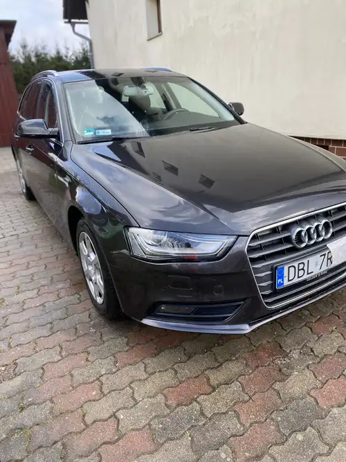 Sprzedam Audi A4 B8 TDI 2,0  .2013 rok Zadbany Serwisowany