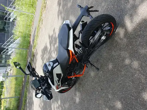 KTM DUKE 125 2020r 10300km