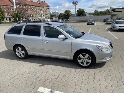 Skoda Octavia Diesel Climatronik  Bogate Wyposażenie Zarejestrowana 