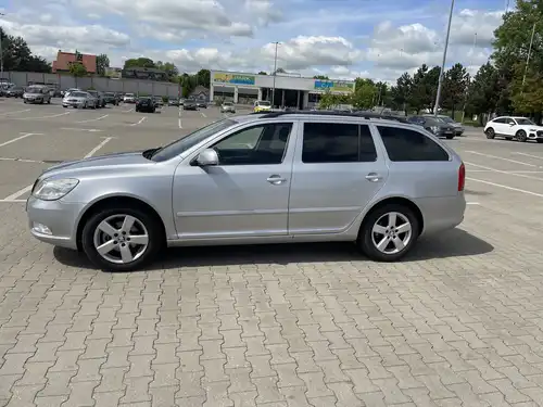 Skoda Octavia Diesel Climatronik  Bogate Wyposażenie Zarejestrowana 