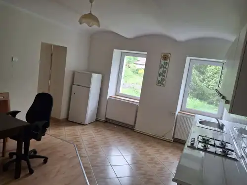 Wynajmę miesz 2 pokoj w Nowych Jaroszowicach 